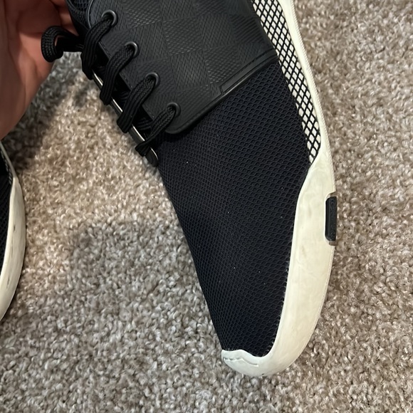 Small that’s way selling it. - Picture 10 of 15